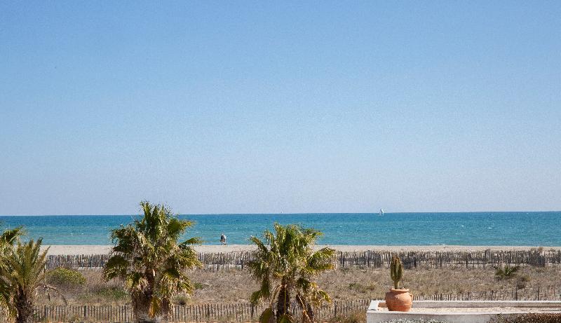 Les Bulles De Mer - Hotel Spa Sur La Lagune Saint-Cyprien  Exterior photo